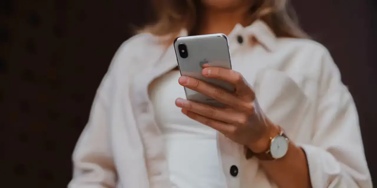 Crie um cartão de visita digital que destaque o seu networking